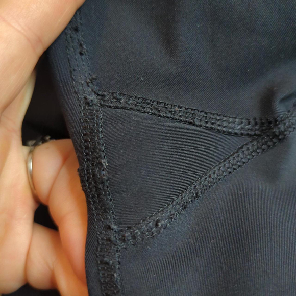 Large - 90° Degree by Reflx - High Waisted Ankle Length Leggings - Picture 4 of 4